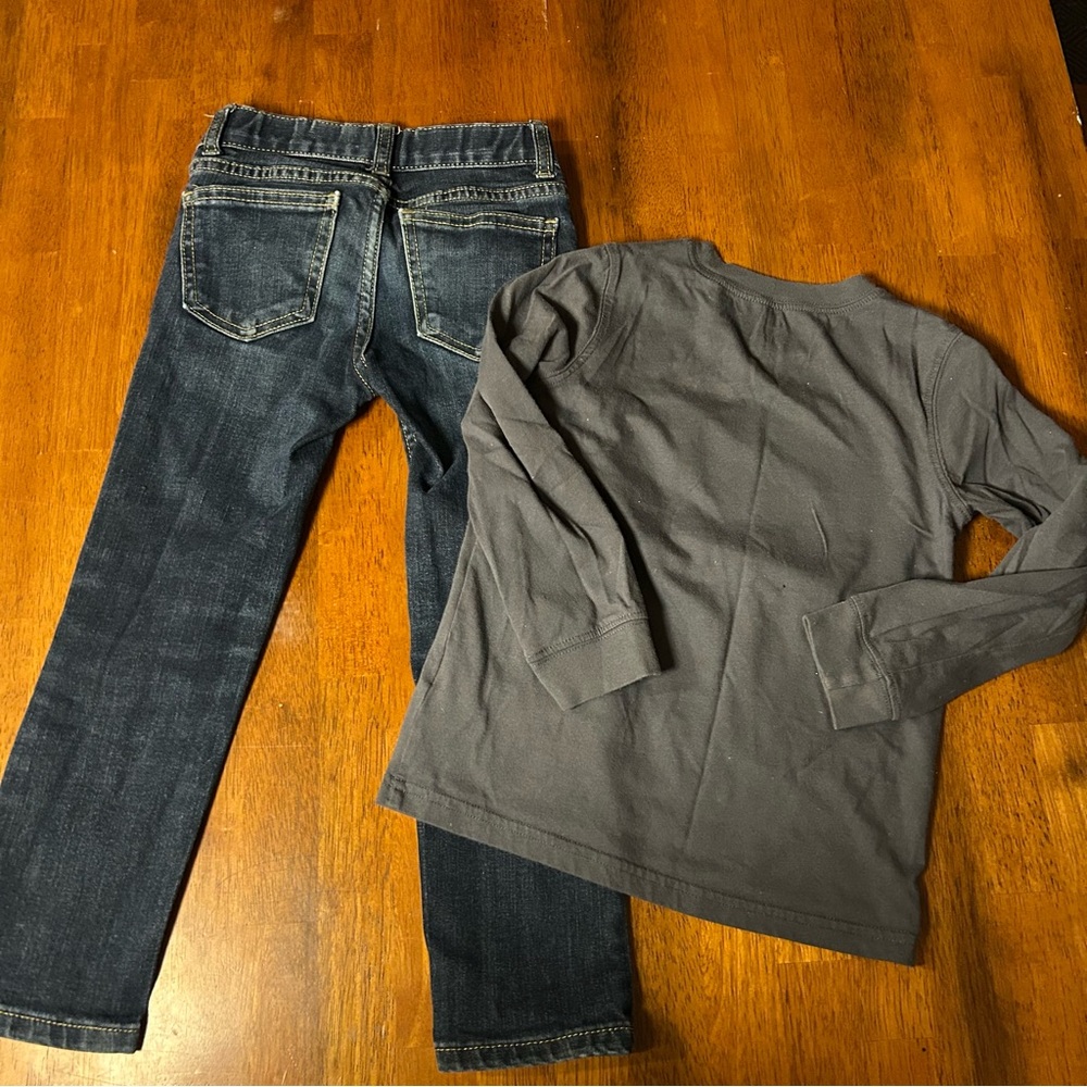Holographic Shark Long Sleeve + Dark Wash Slim Jean Bundle Size 5 Boy Outfit Set - Picture 9 of 10